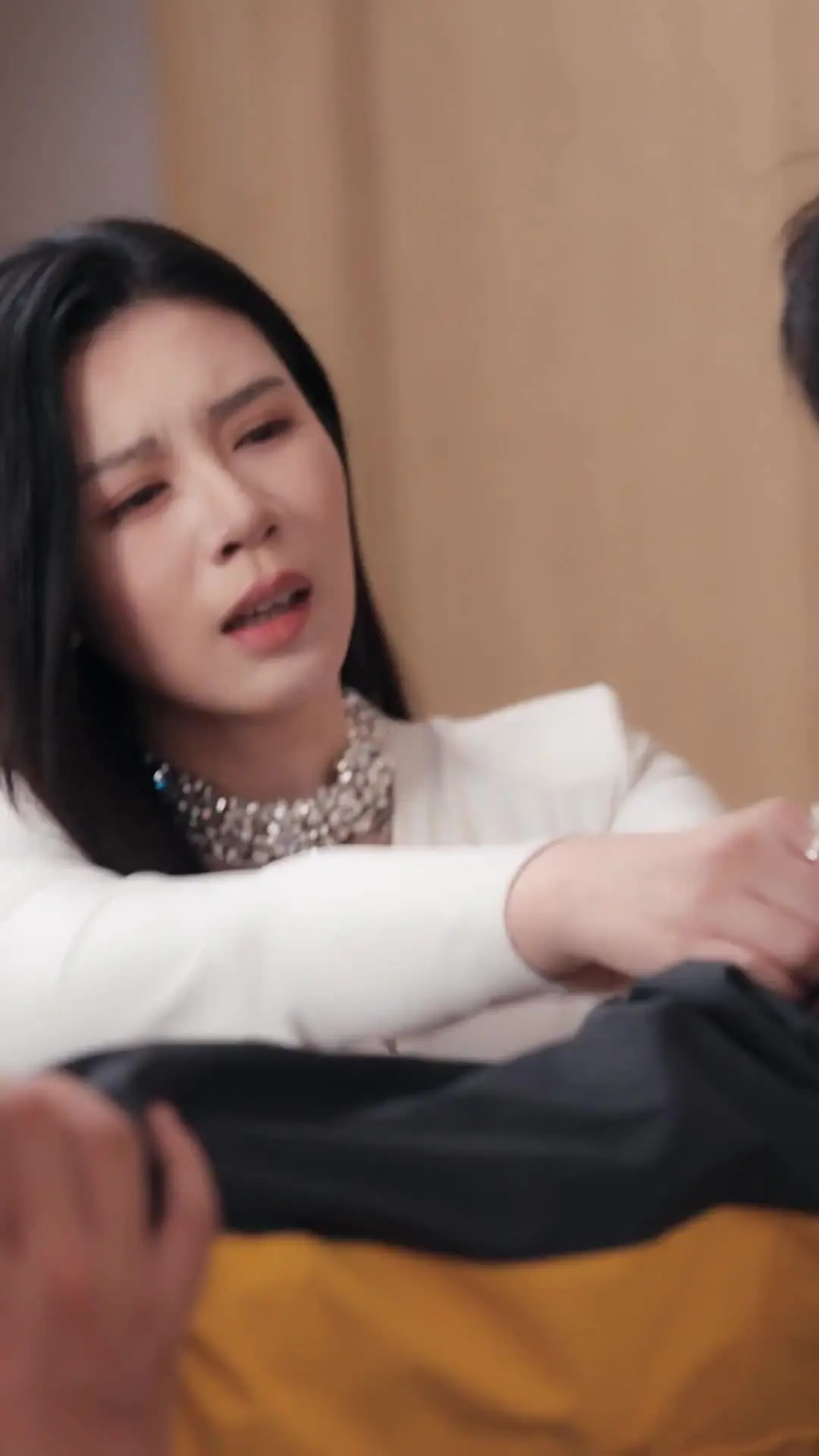 Episode 17 of The Husband Delivered by Fate