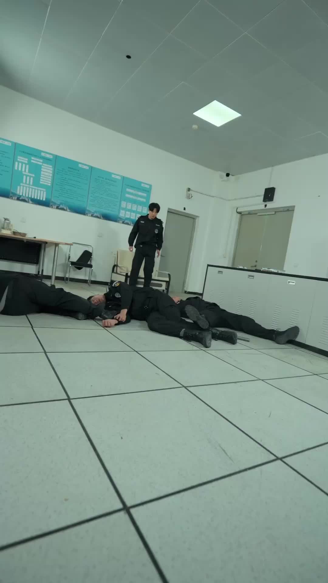 Episode 8 of The Invisible Bodyguard