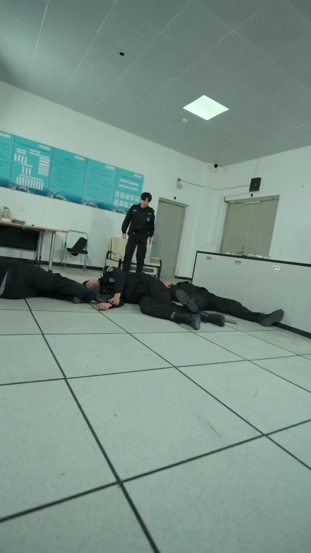 Episode 8 of The Invisible Bodyguard
