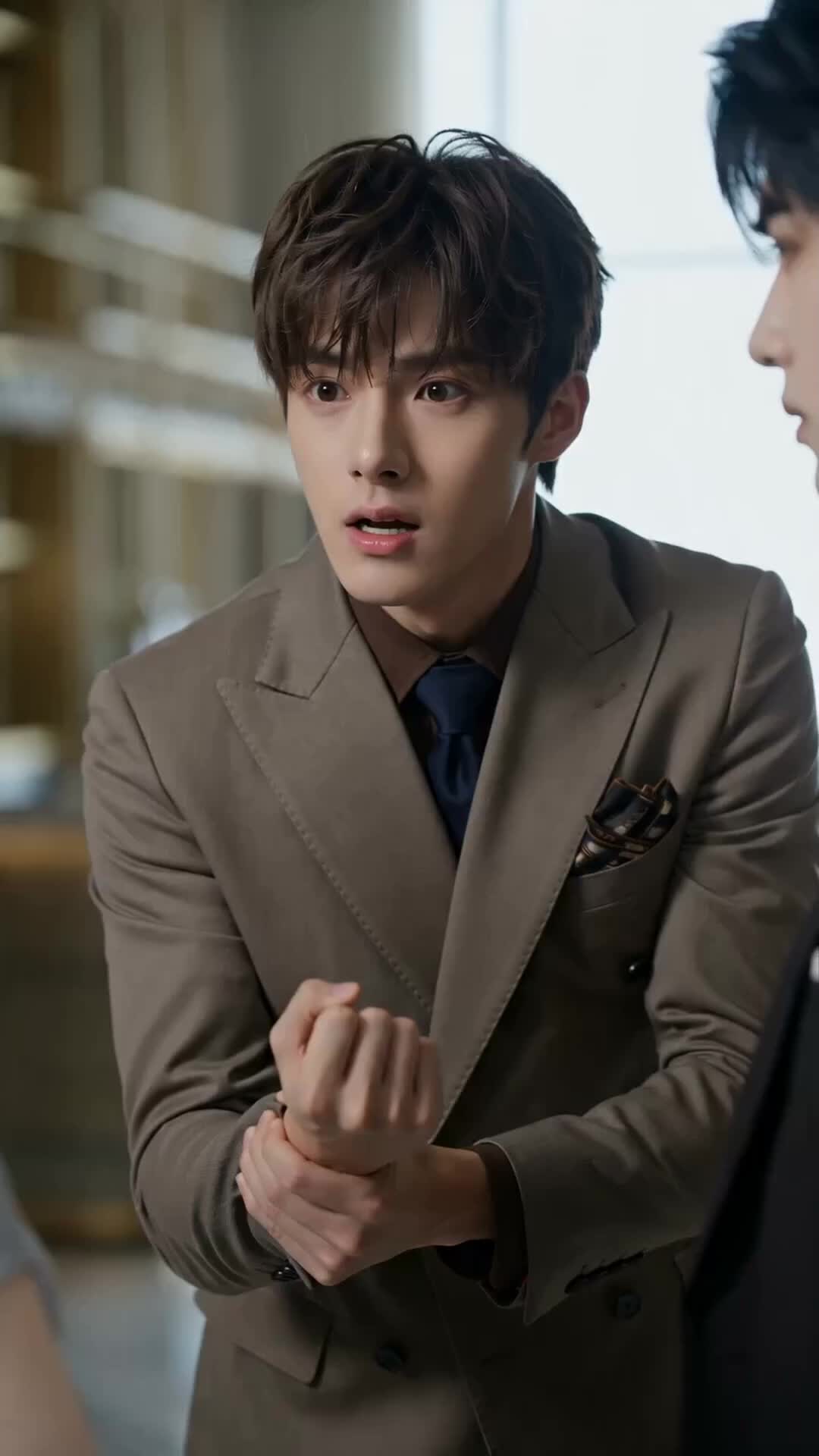 Episode 18 of The Landlady and Her "Broke" Husband