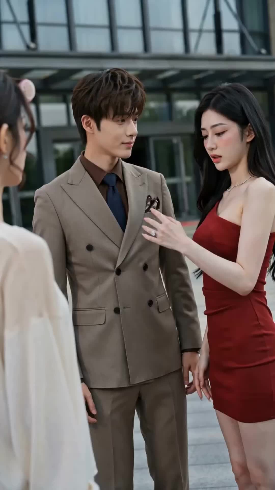 Episode 4 of The Landlady and Her "Broke" Husband