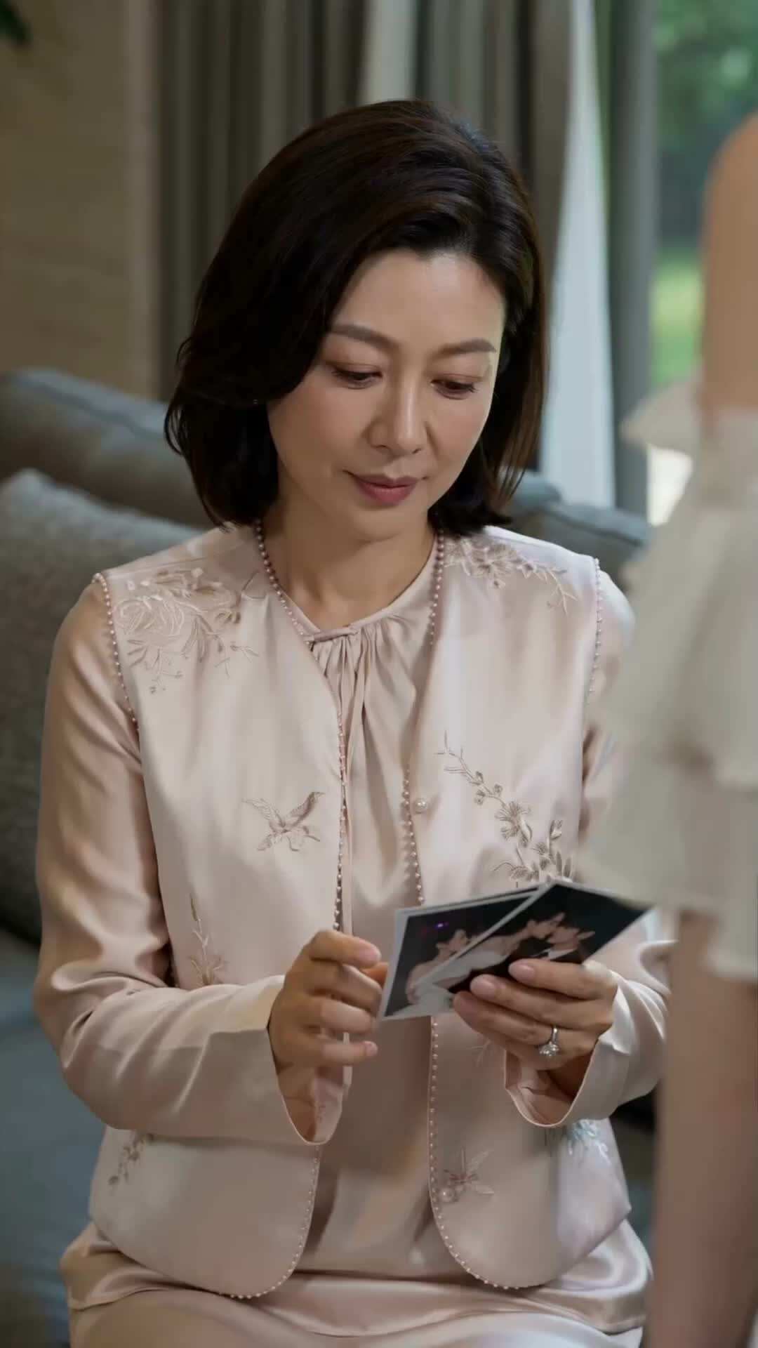 Episode 53 of The Landlady and Her "Broke" Husband