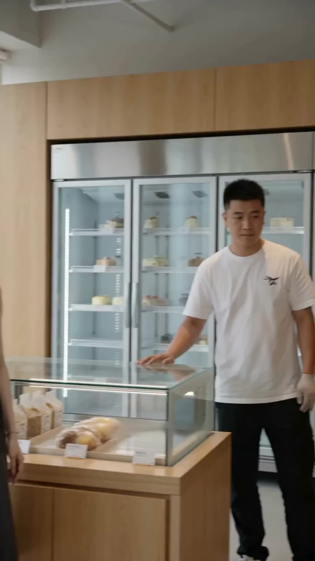 Episode 87 of The Landlady and Her "Broke" Husband
