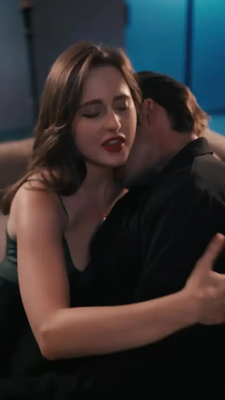 Episode 12 of The Mafia Boss Happens to Be My Sex Partner