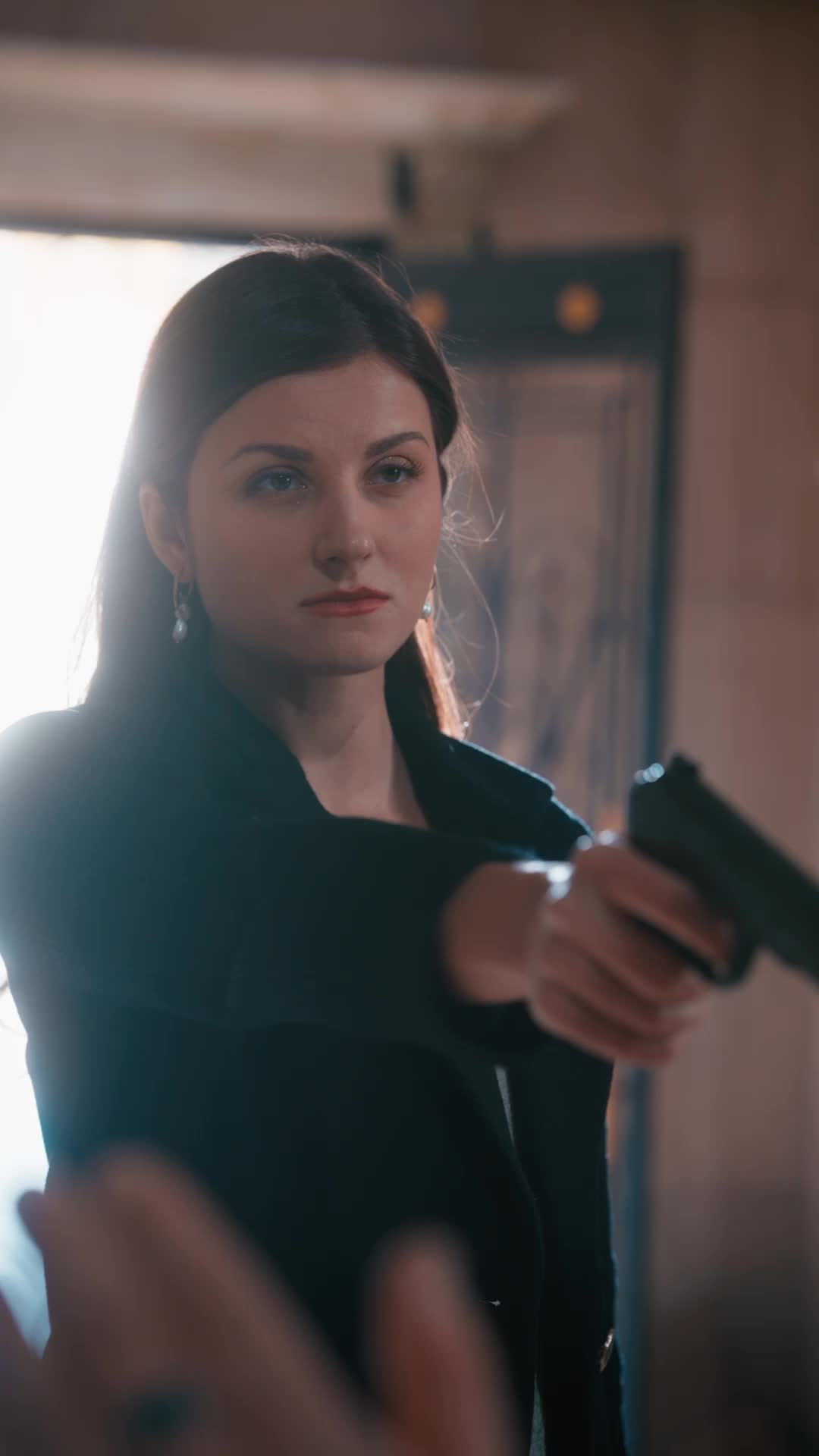 Episode 53 of The Mafia Boss Has a Gun, Darling Don't Run