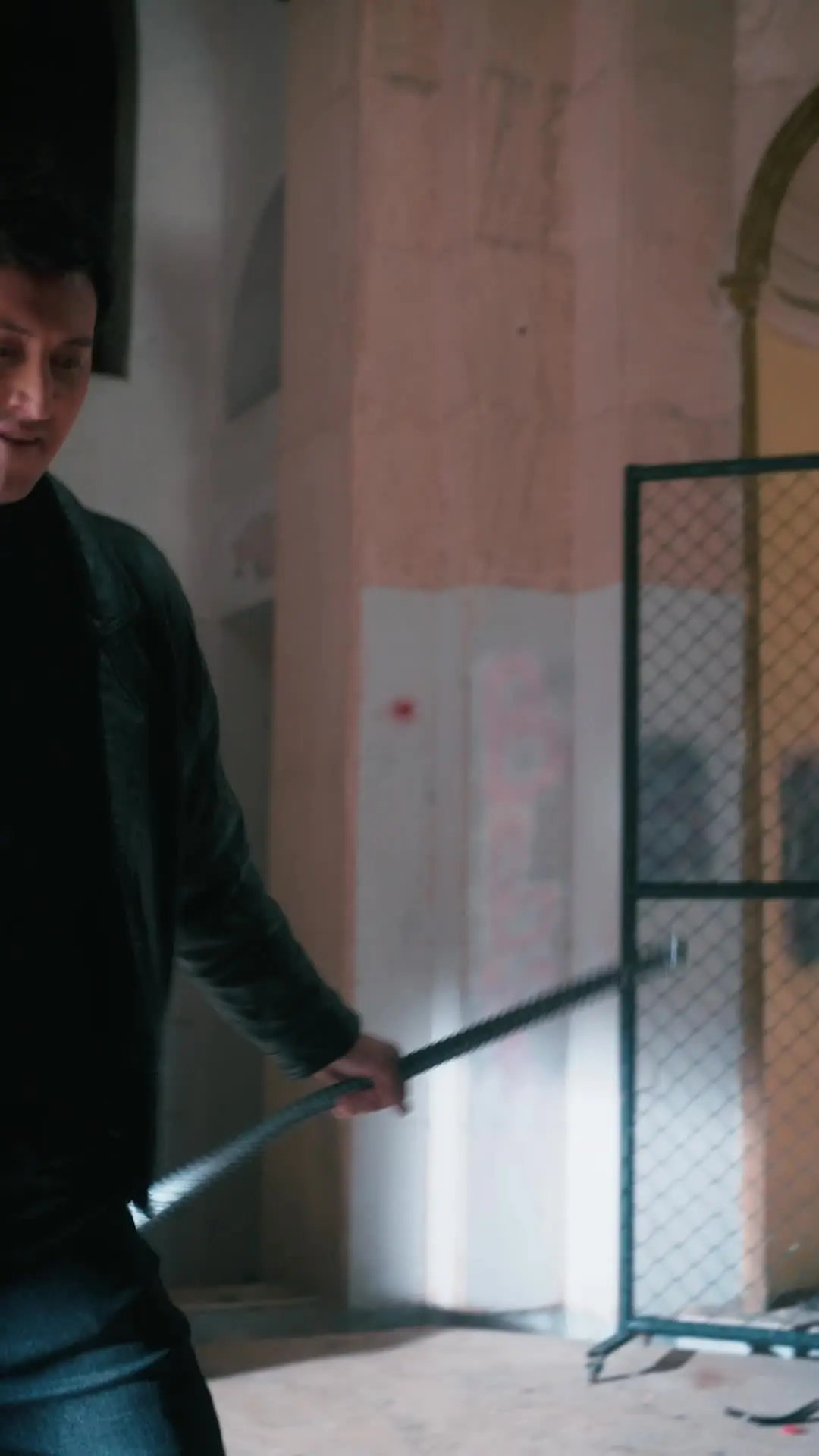 Episode 54 of The Mafia Boss Has a Gun, Darling Don't Run