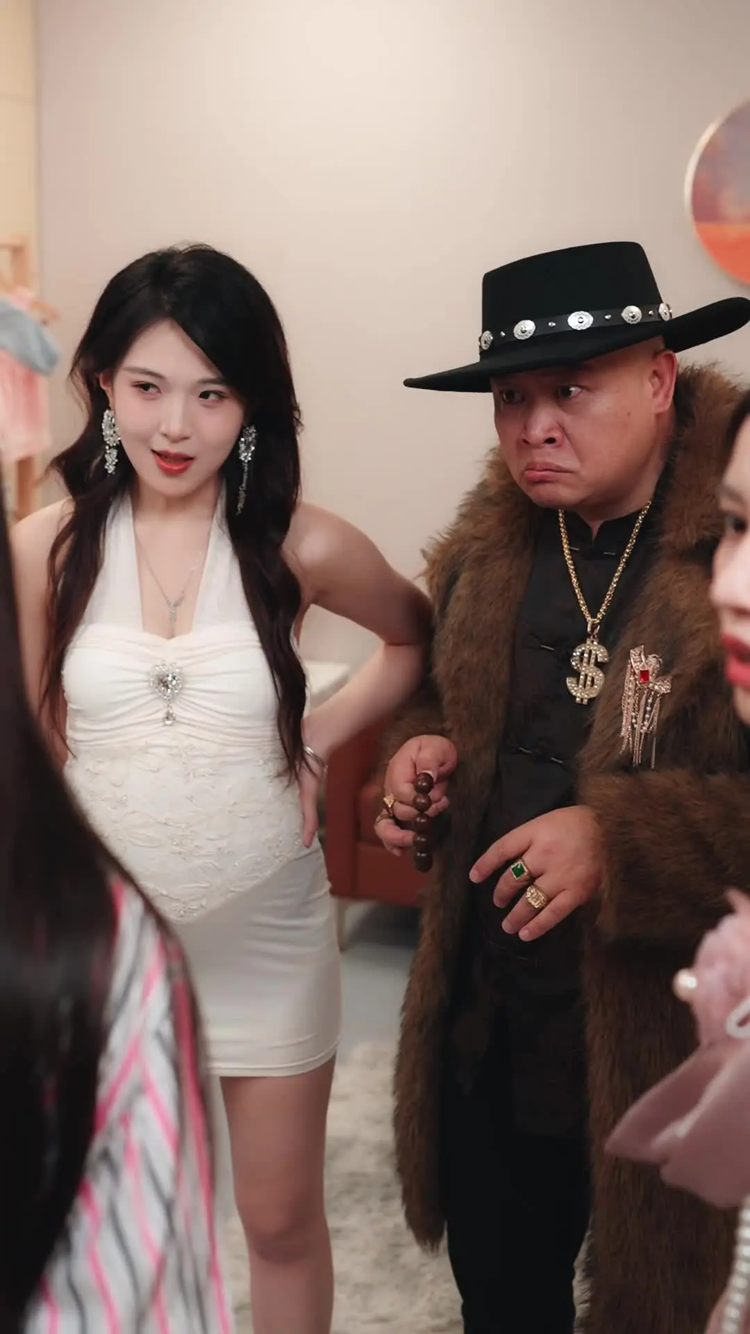 Episode 41 of The Pregnant Heiress Takes It All