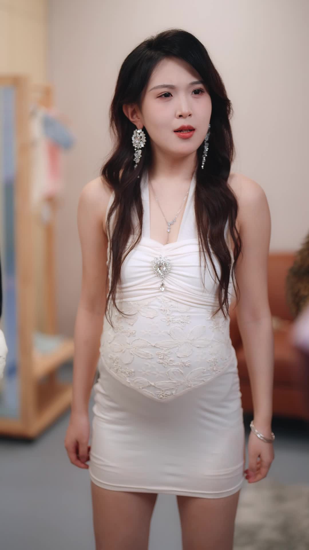 Episode 42 of The Pregnant Heiress Takes It All