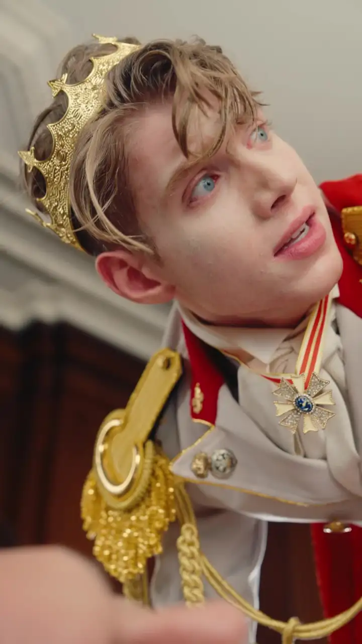 Episode 10 of The Prince's First Love