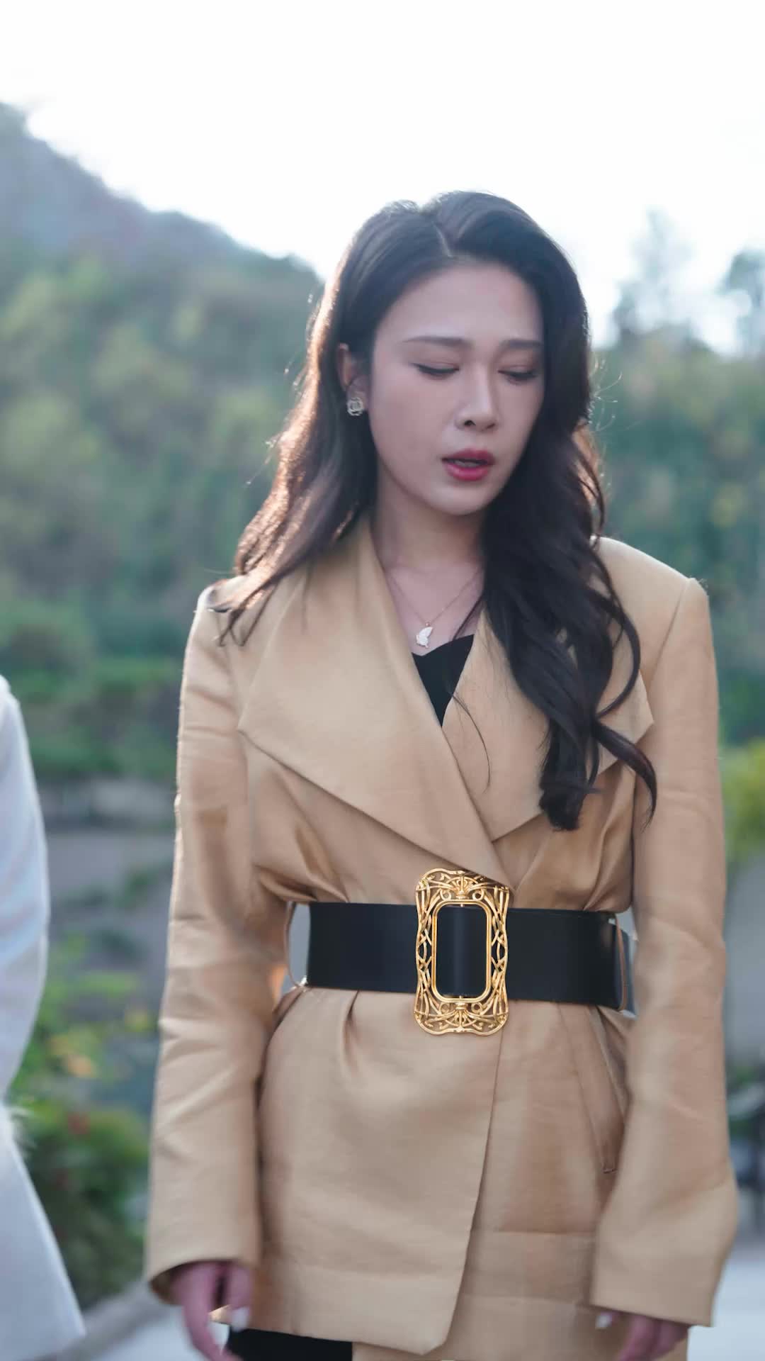 Episode 25 of The Real Heiress in the Shadows