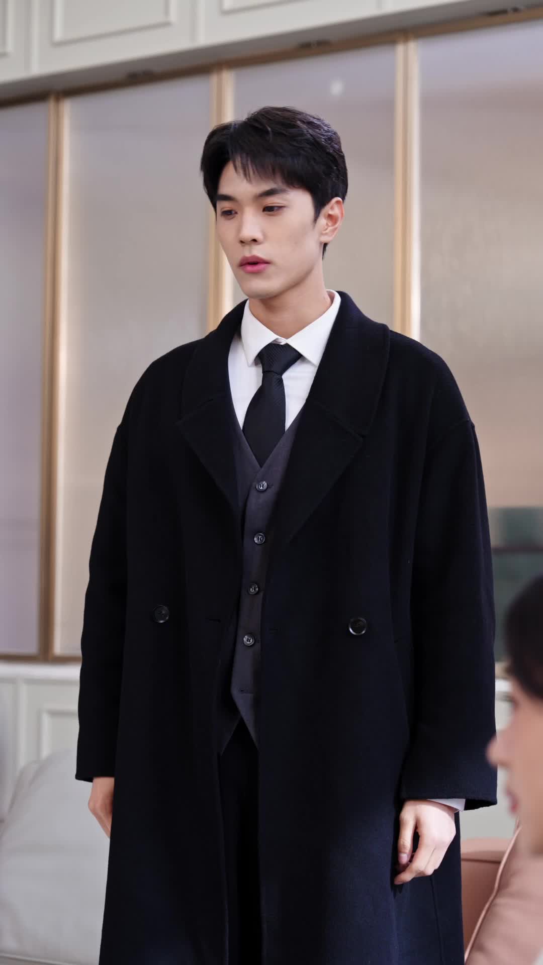 Episode 28 of The Real Heiress in the Shadows