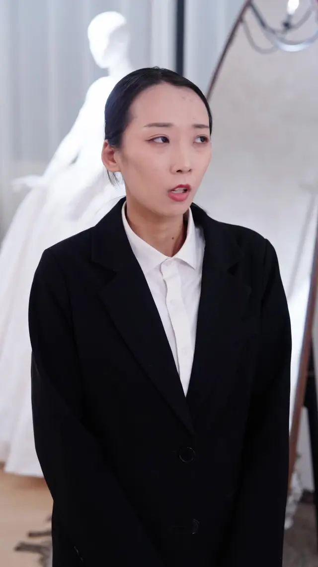 Episode 32 of The Real Heiress in the Shadows