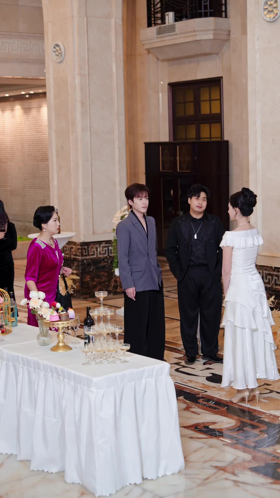 Episode 38 of The Real Heiress in the Shadows