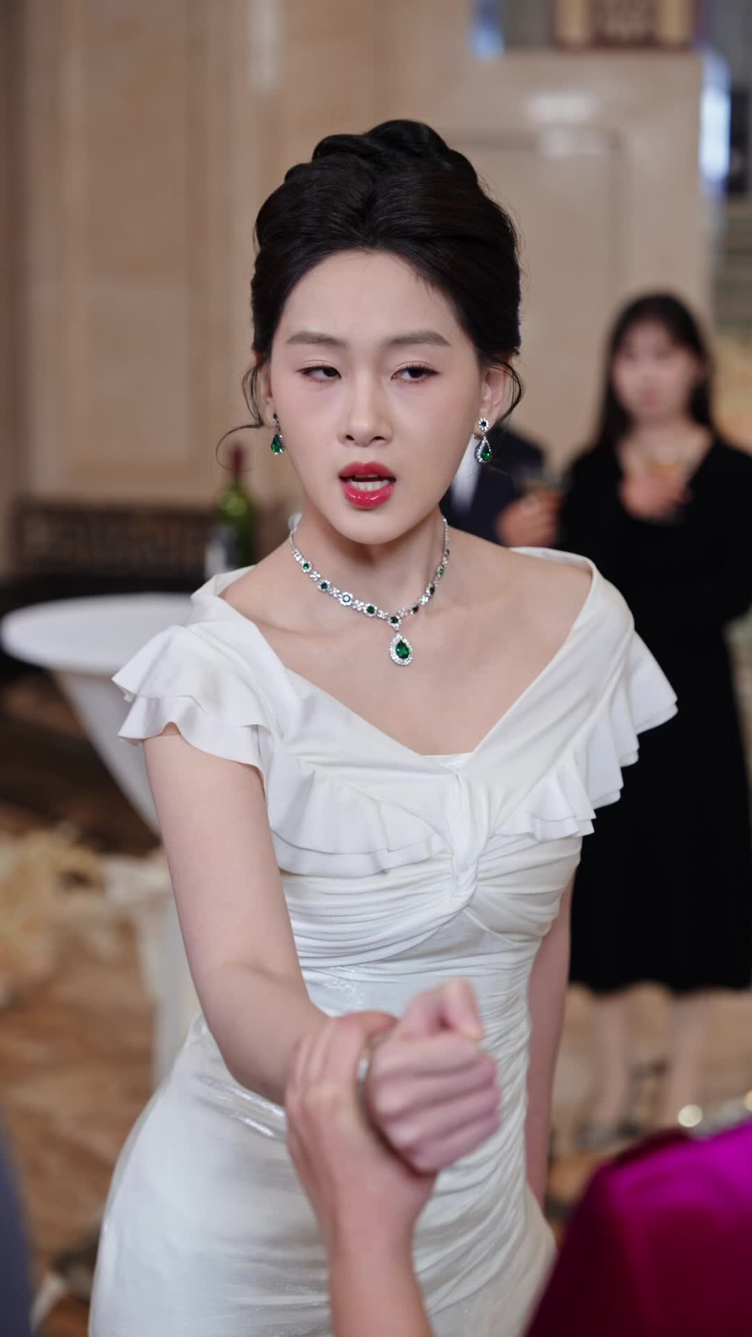 Episode 40 of The Real Heiress in the Shadows