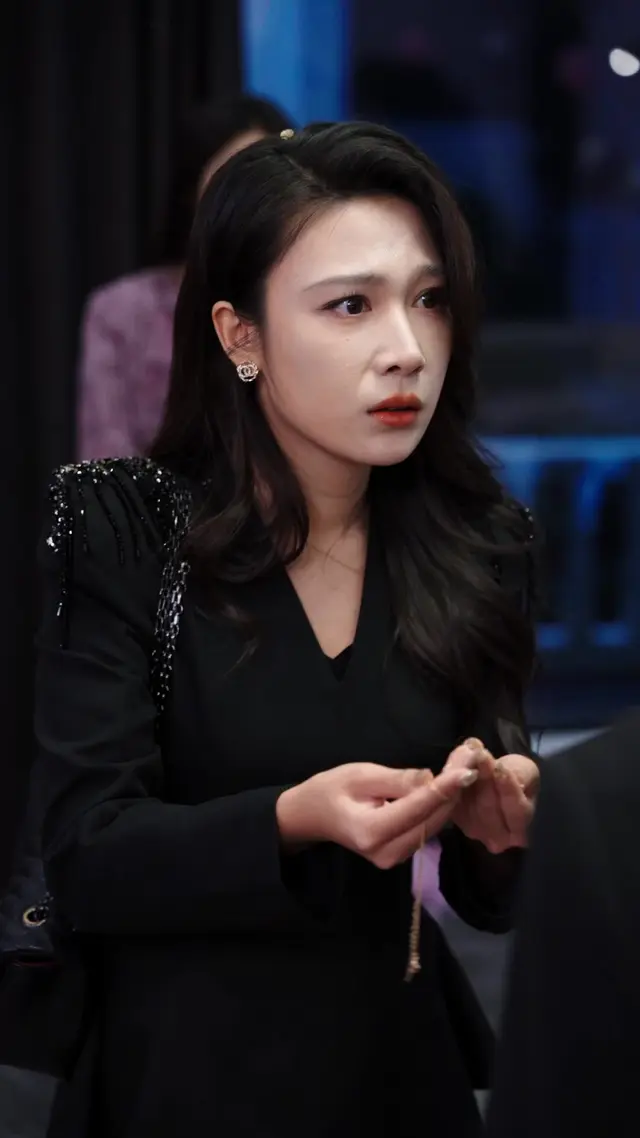 Episode 8 of The Real Heiress in the Shadows