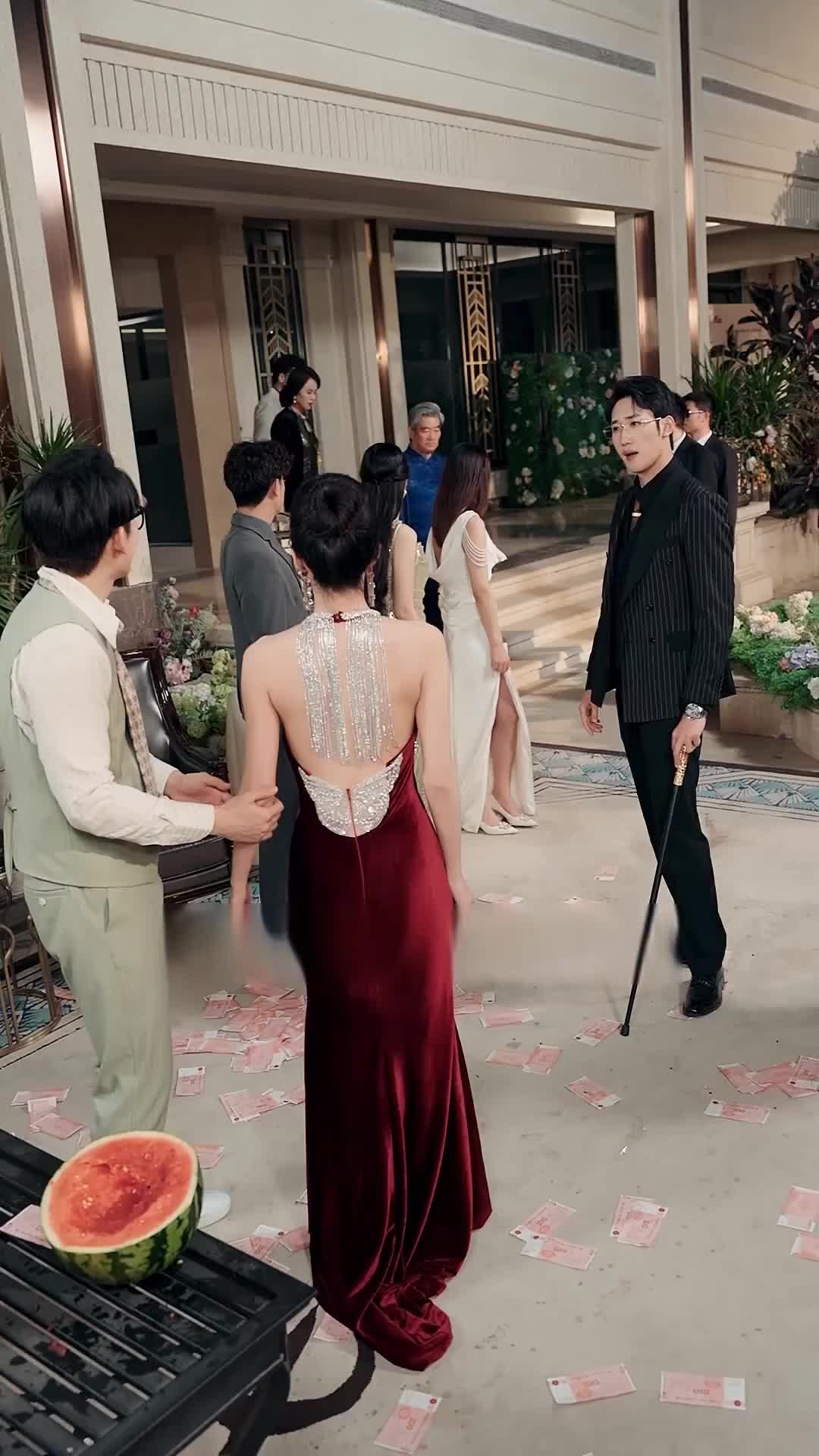 Episode 9 of The Return of the Beggar: Starting from Being Picked Up by a Beauty