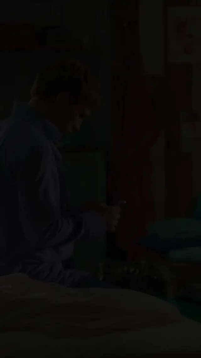 Episode 118 of The Royals