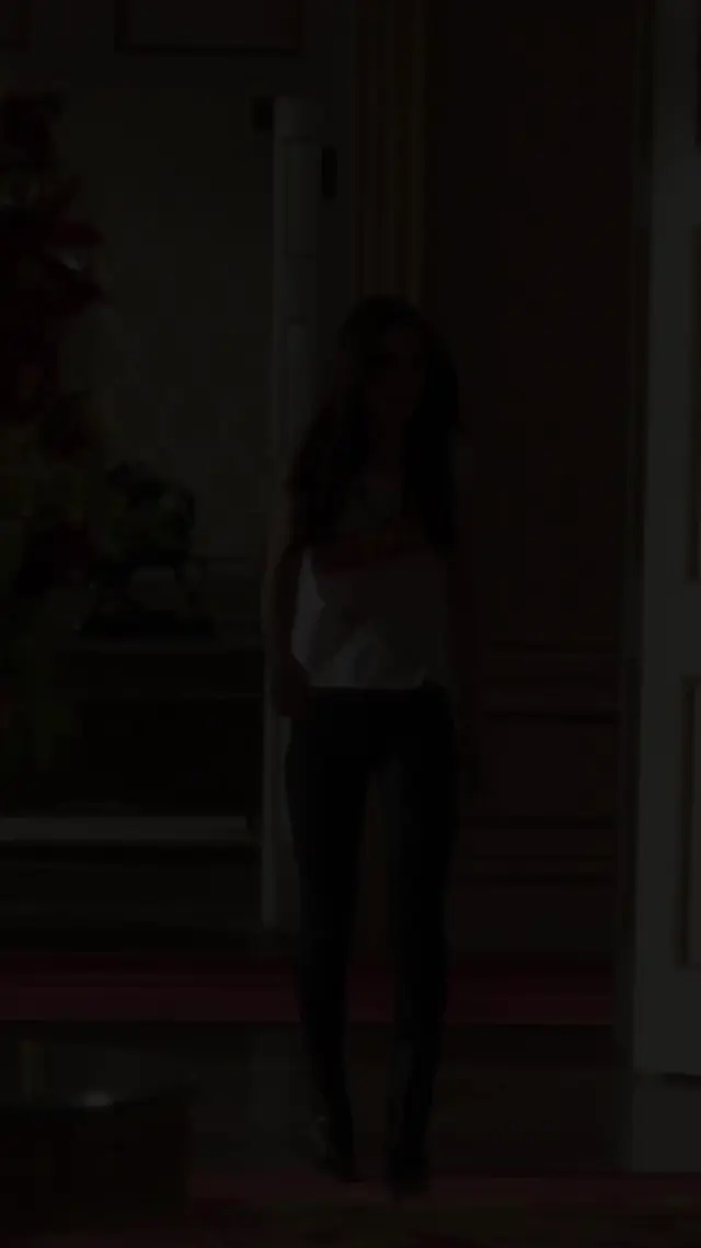 Episode 131 of The Royals