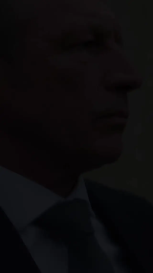 Episode 187 of The Royals