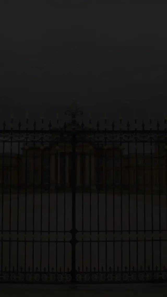 Episode 99 of The Royals