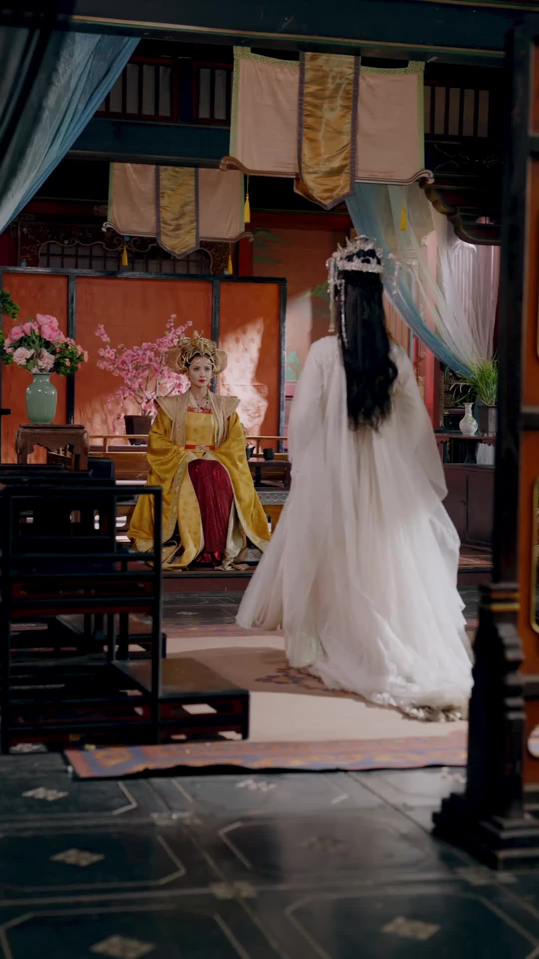 Episode 37 of The Serpent Lord Wraps Her Close