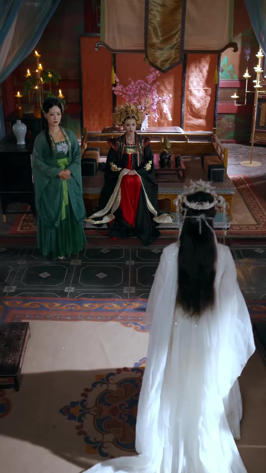 Episode 44 of The Serpent Lord Wraps Her Close