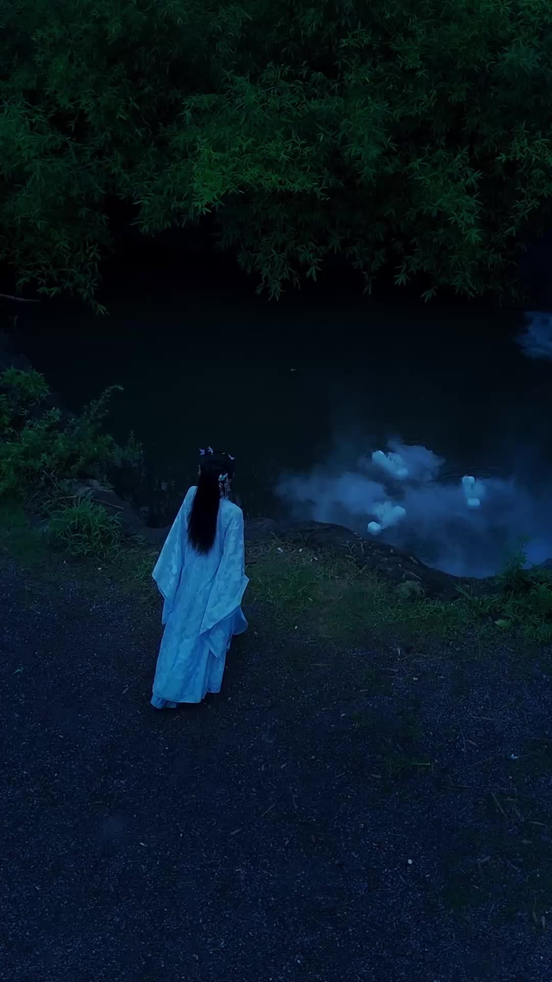 Episode 51 of The Serpent Lord Wraps Her Close