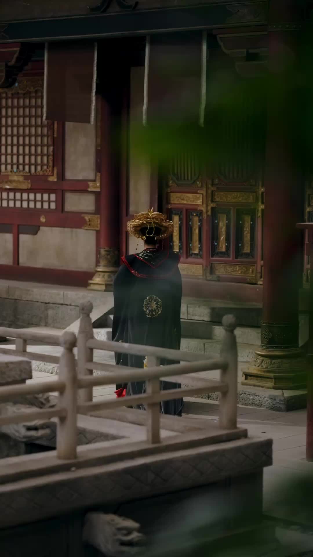 Episode 56 of The Serpent Lord Wraps Her Close