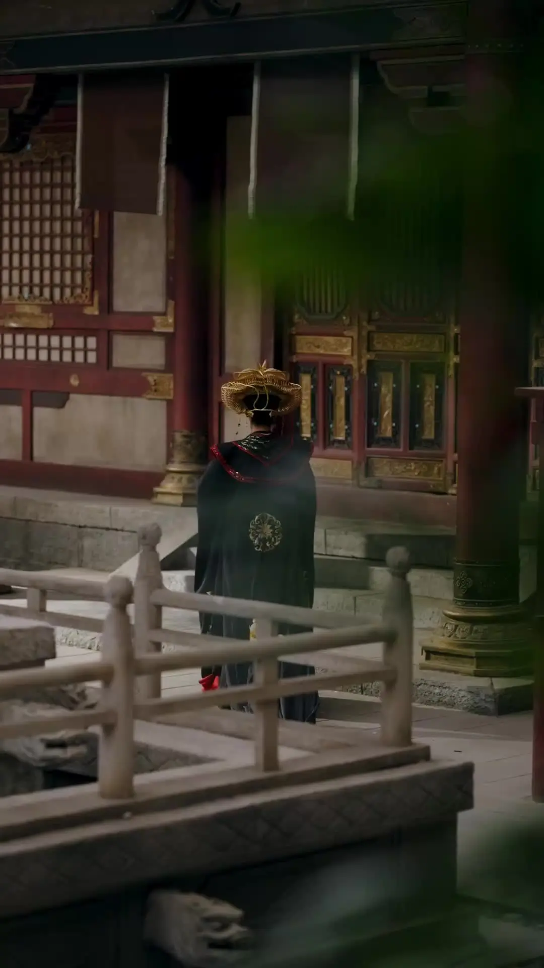 Episode 56 of The Serpent Lord Wraps Her Close