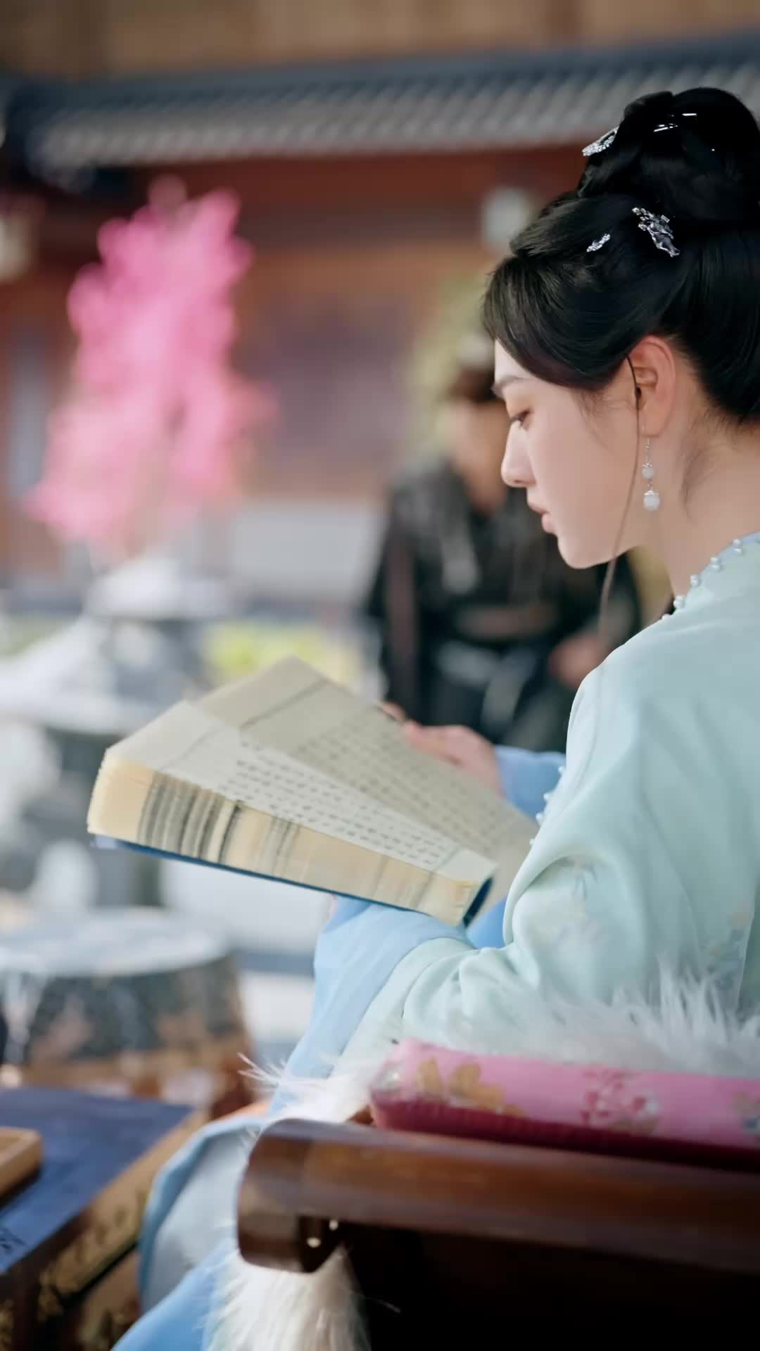 Episode 21 of The Spy Who Married Me