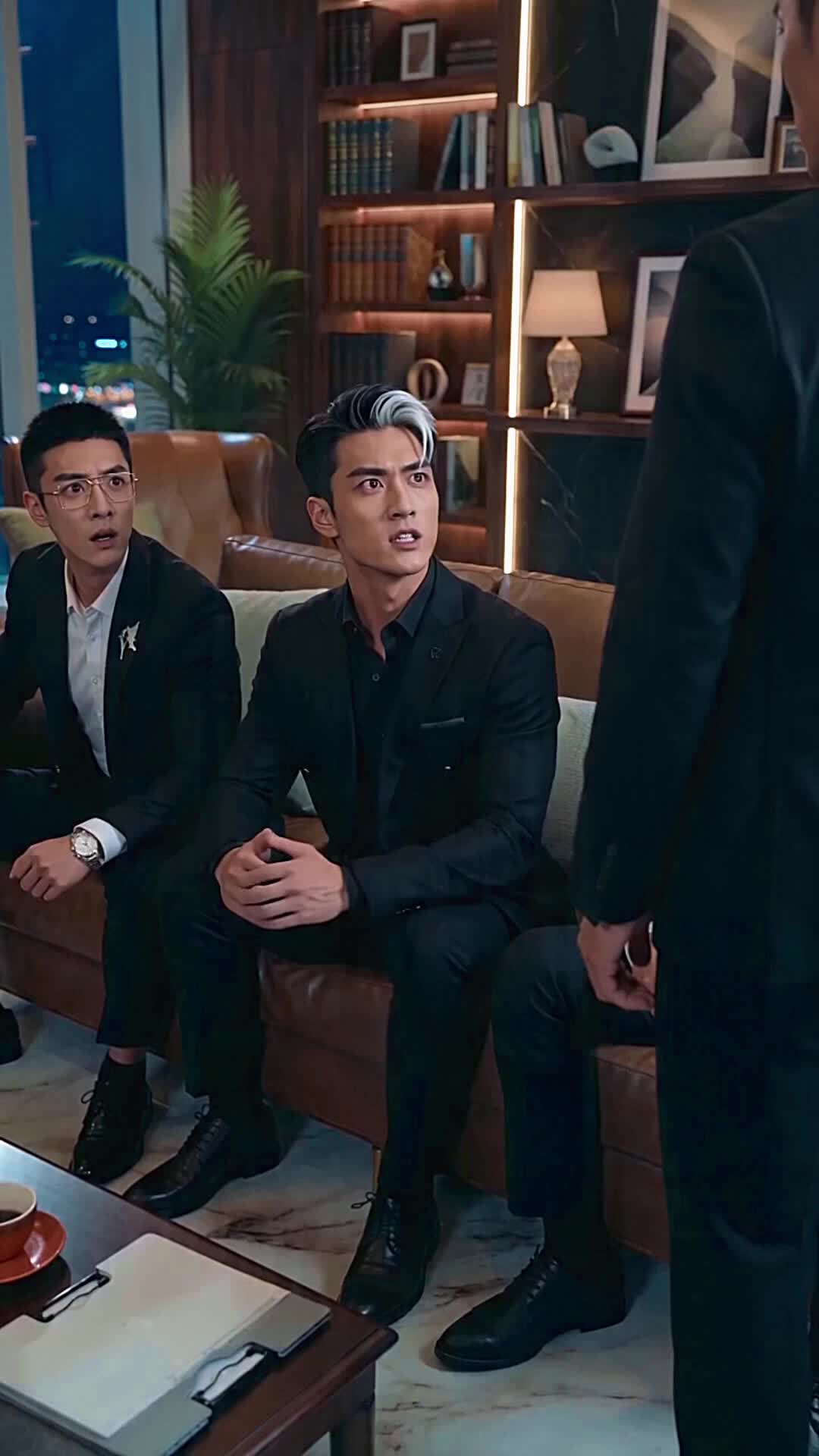 Episode 18 of The Top Student Is a Mob Boss