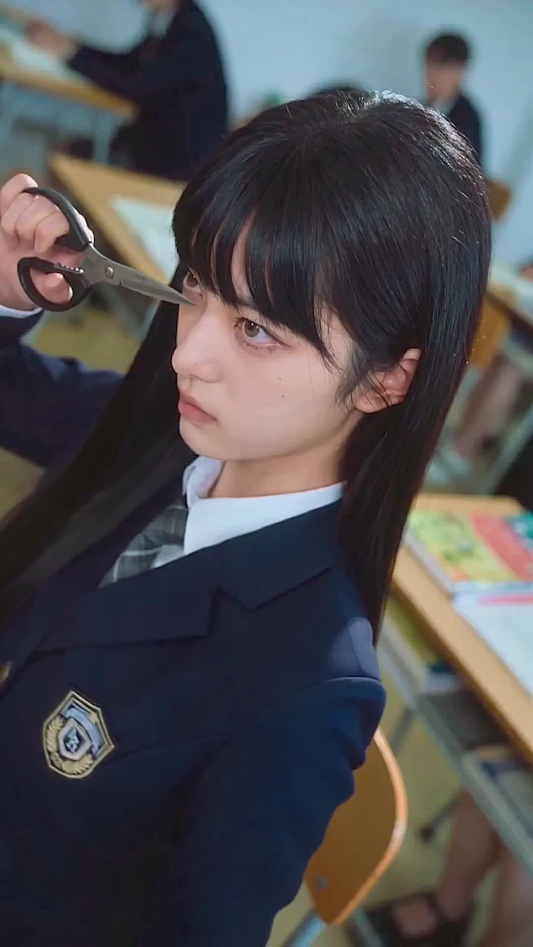 Episode 5 of The Top Student Is a Mob Boss
