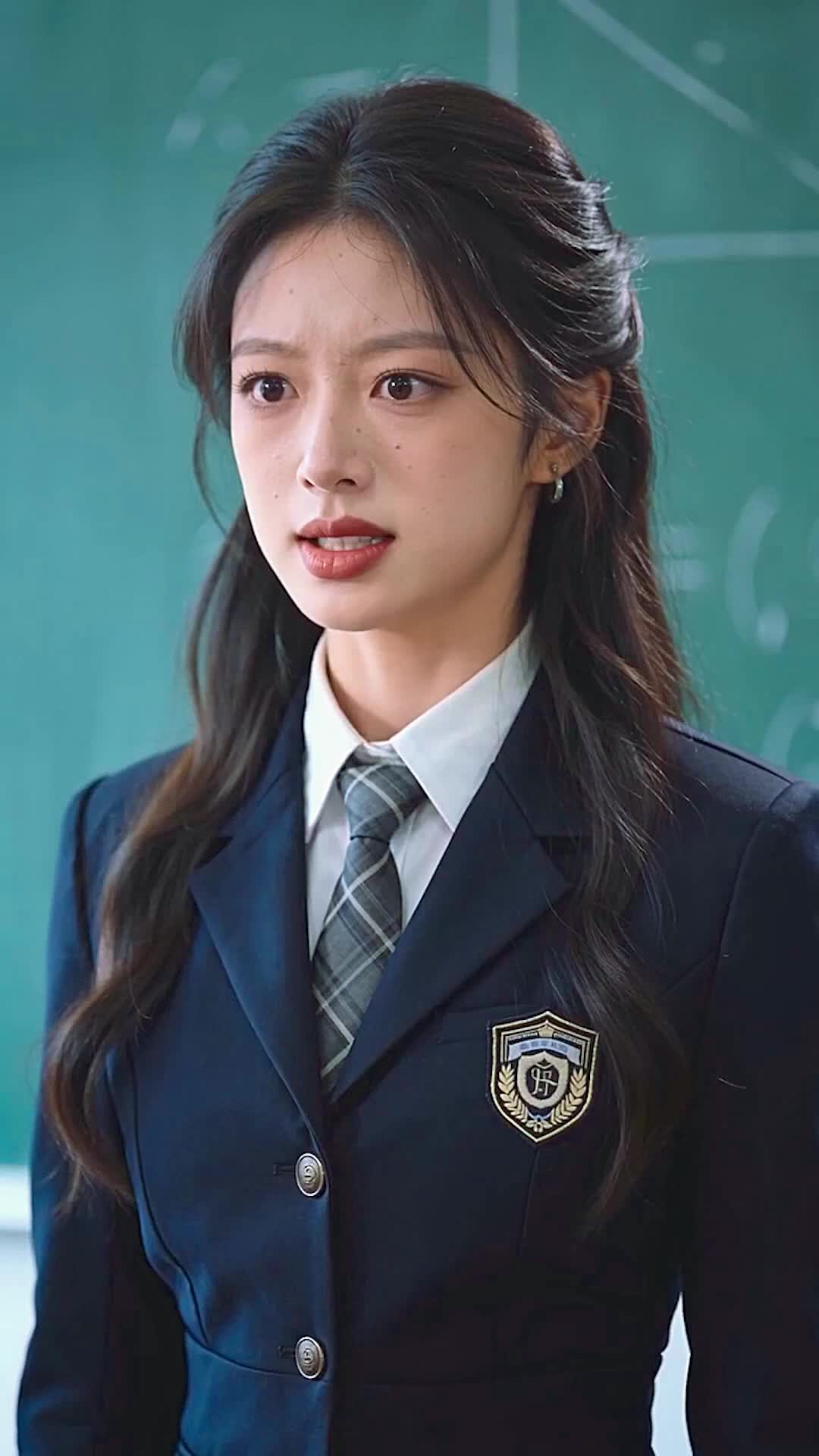 Episode 6 of The Top Student Is a Mob Boss