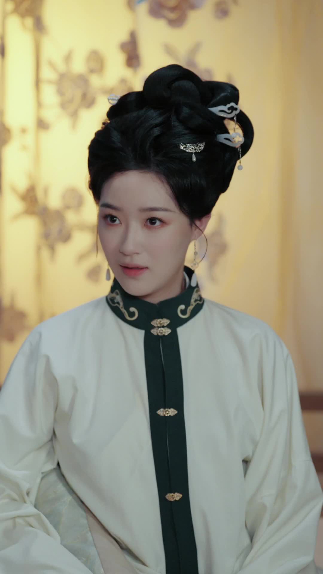 Episode 43 of The Tyrant Emperor's Lucky Princess