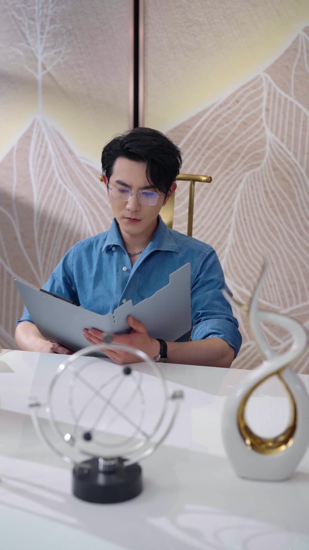 Episode 28 of The Ugly Duckling and the Billionaire