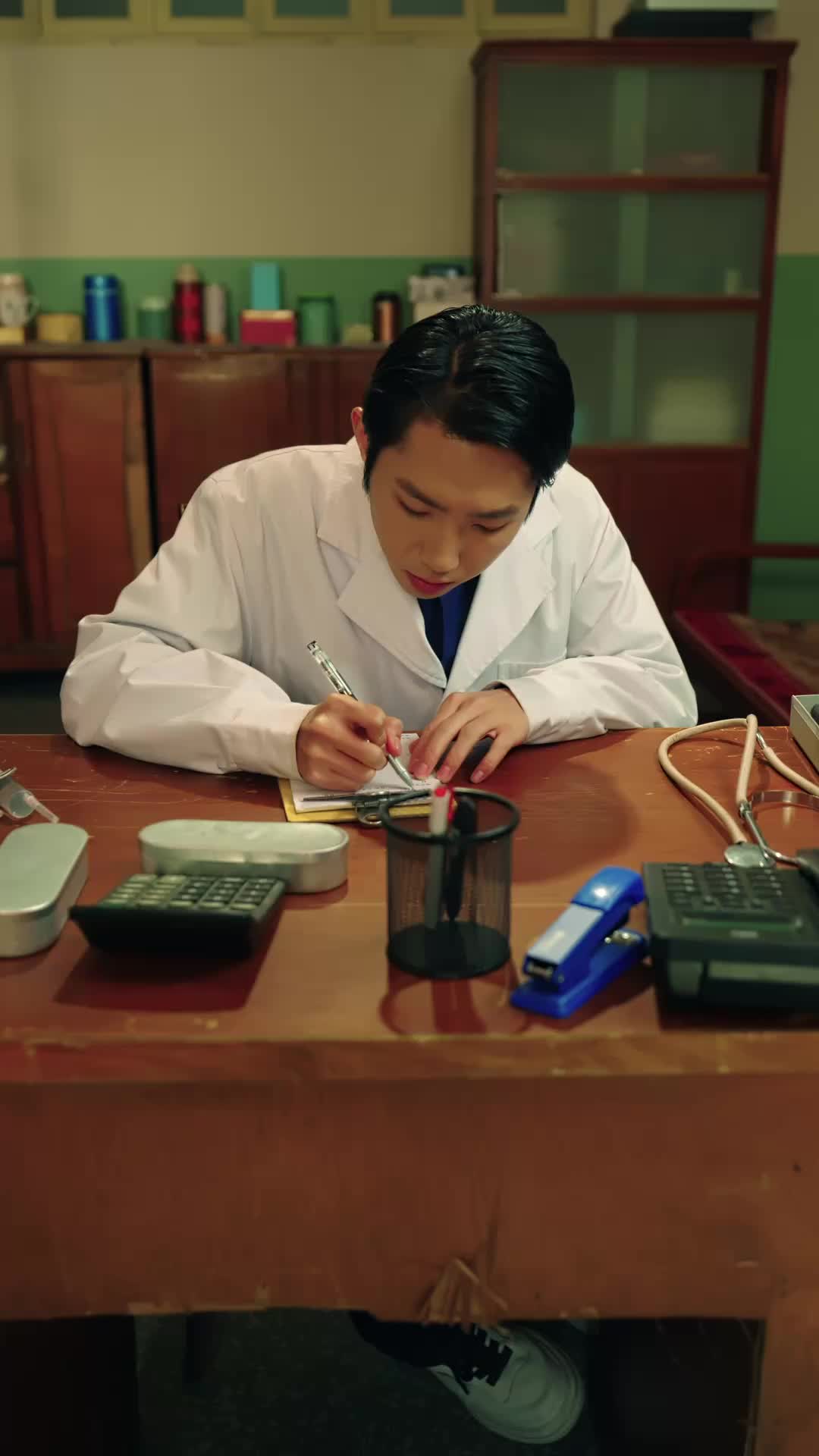 Episode 1 of The Vet Who Became a Hero
