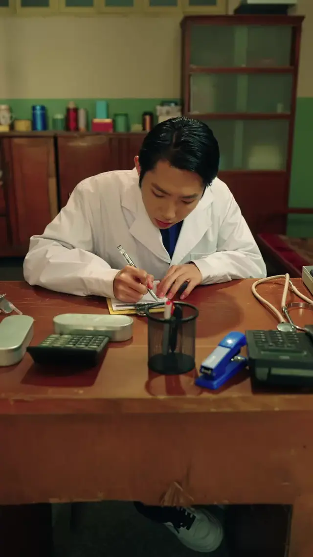 Episode 1 of The Vet Who Became a Hero