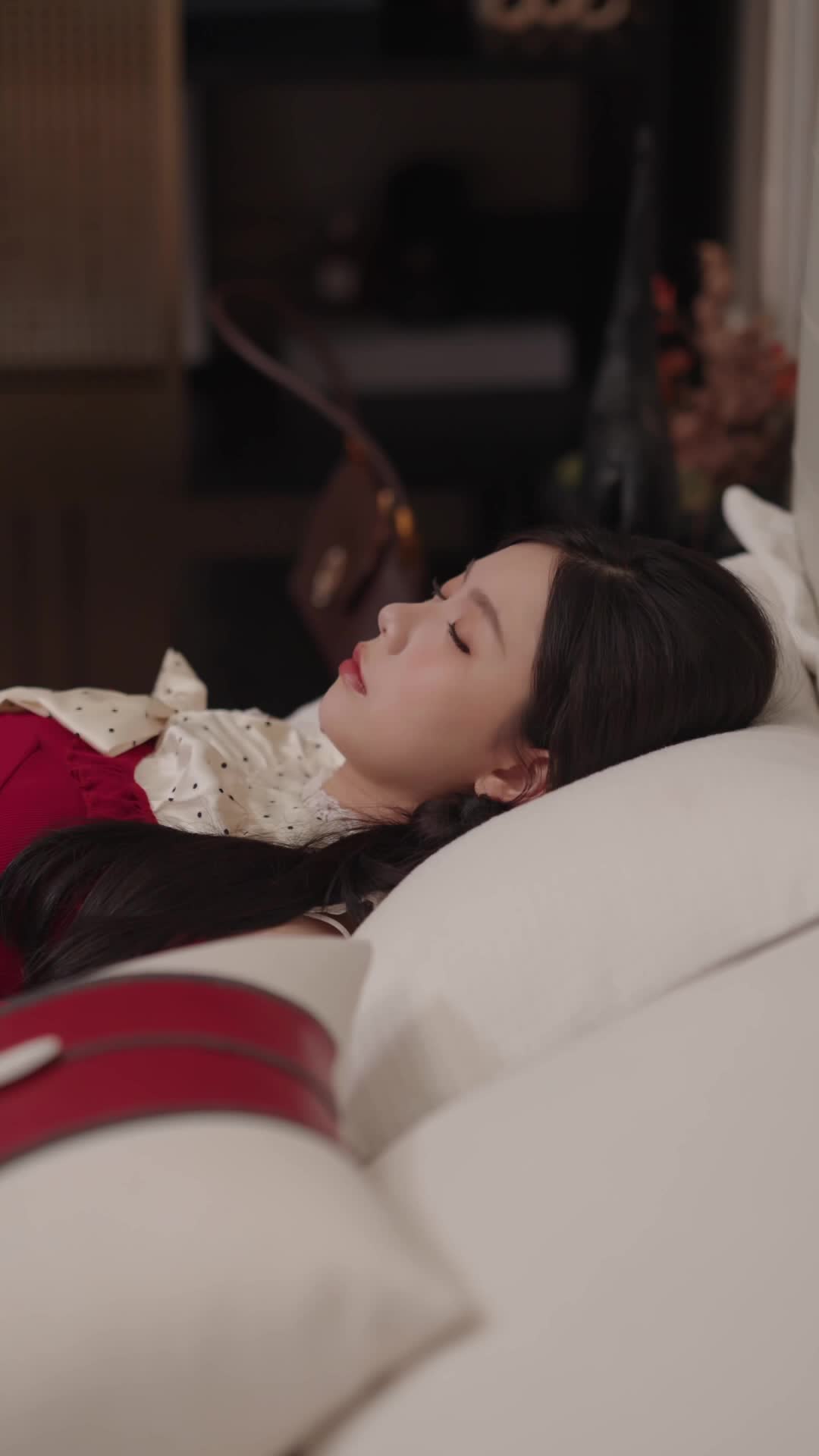 Episode 42 of The Villainess Turned Darling
