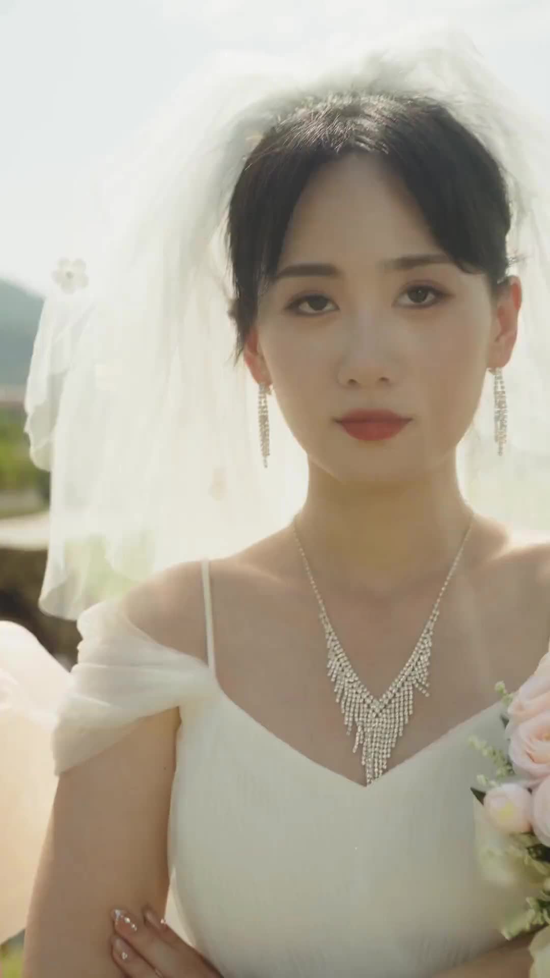 Episode 1 of The Waiter I Married is a Big Shot