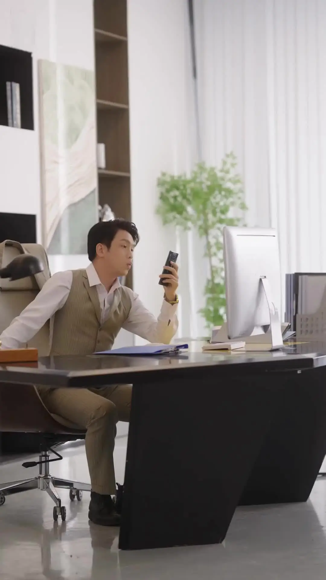 Episode 46 of The Waiter I Married is a Big Shot