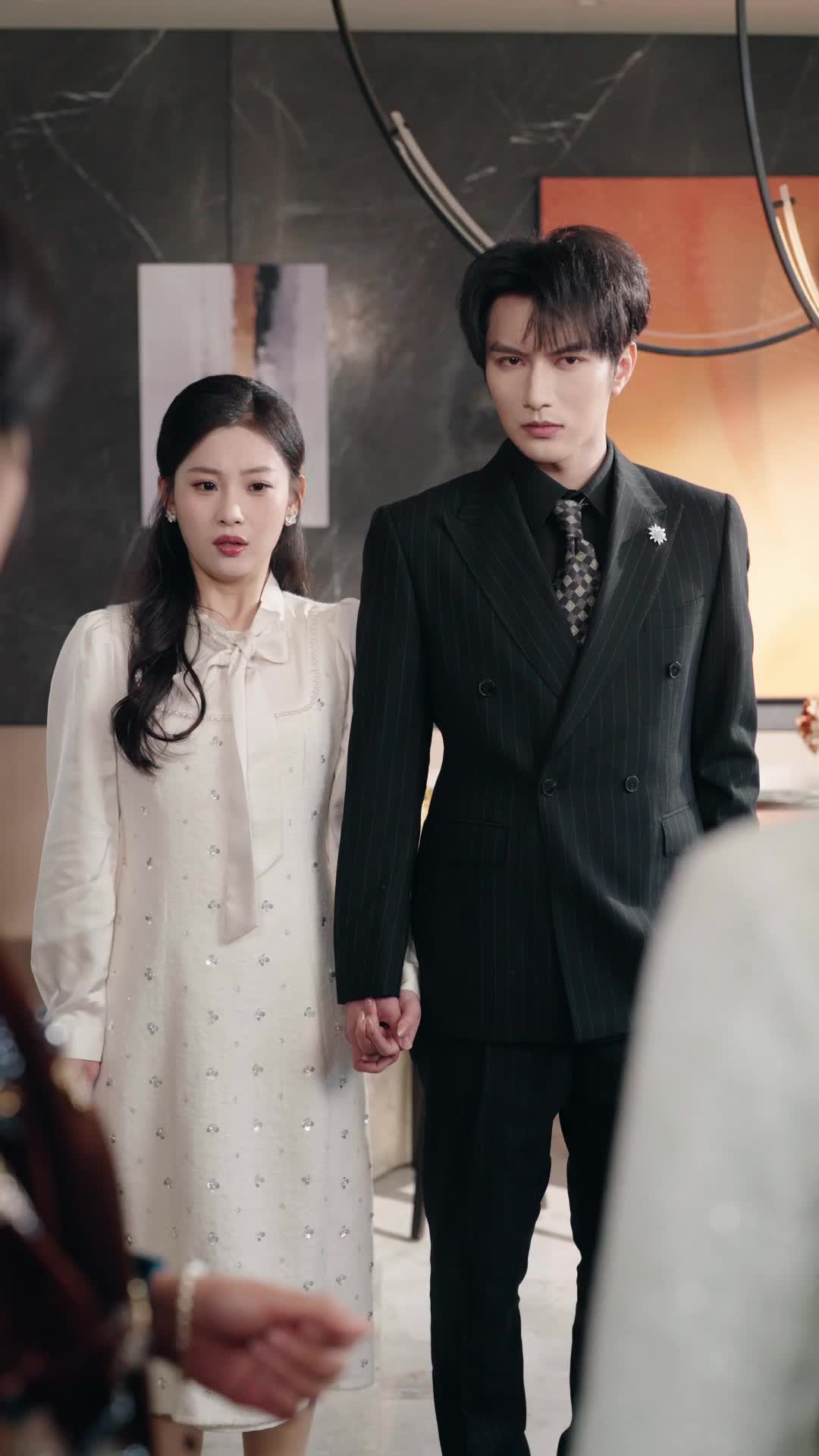 Episode 11 of The Wedding Crasher: Contract Love