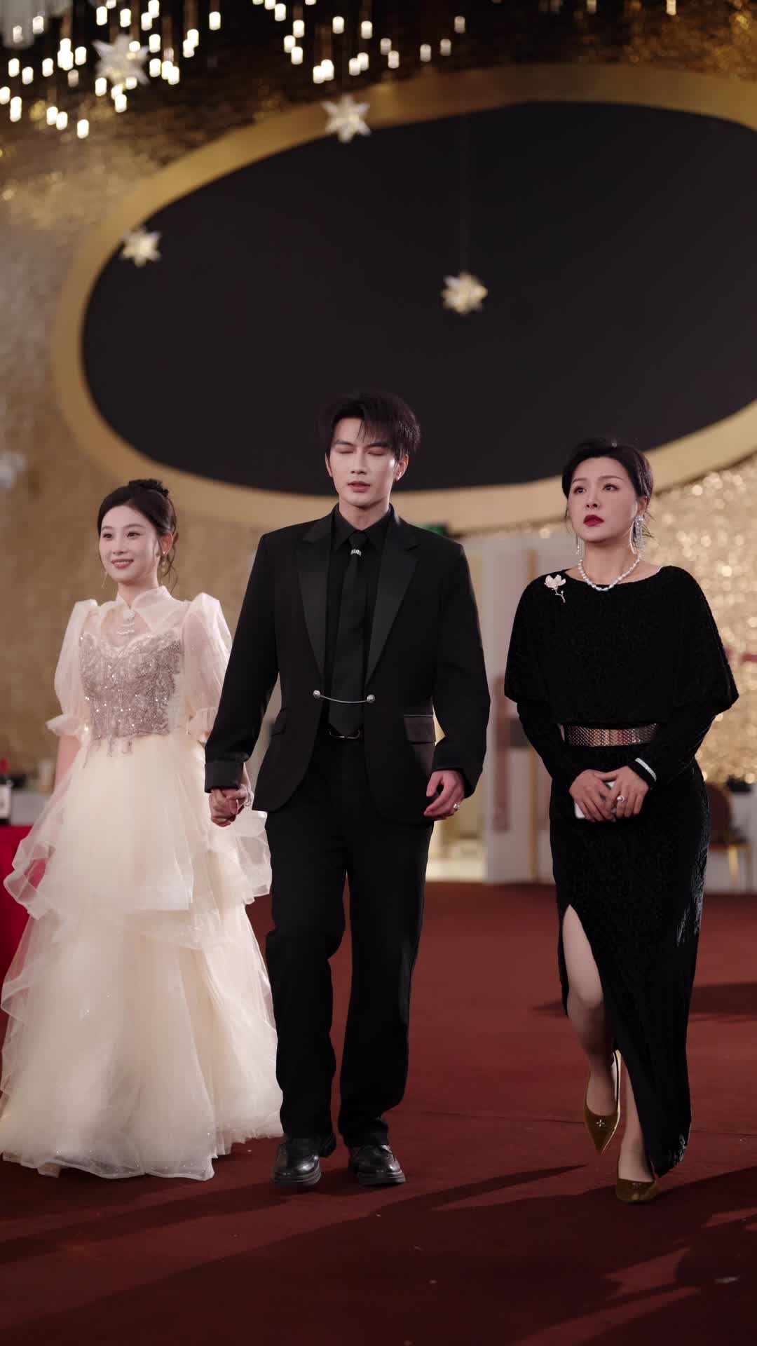 Episode 32 of The Wedding Crasher: Contract Love