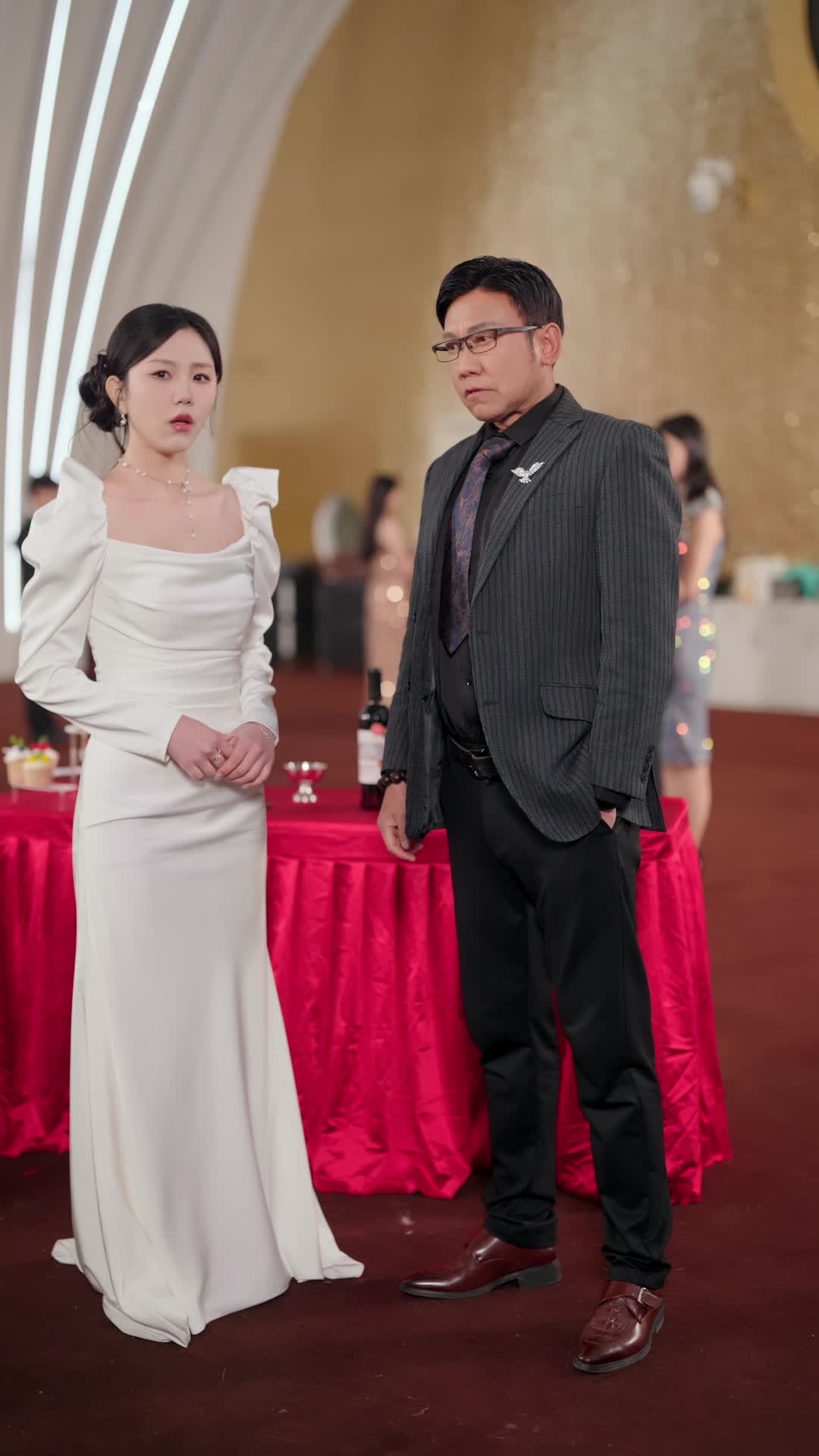 Episode 37 of The Wedding Crasher: Contract Love