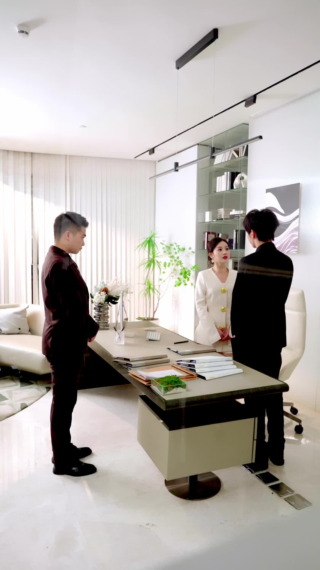 Episode 63 of The Wedding Crasher: Contract Love
