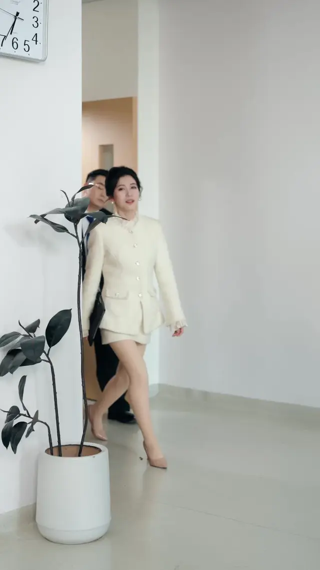 Episode 28 of The Wife Who Burned