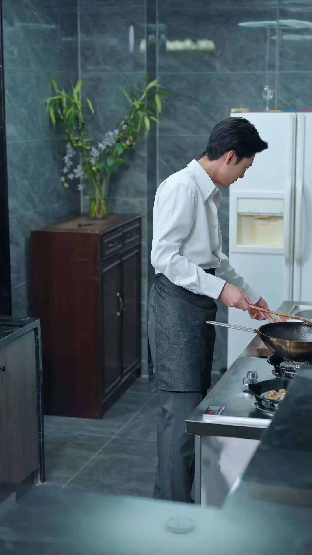 Episode 53 of The Wife Who Burned
