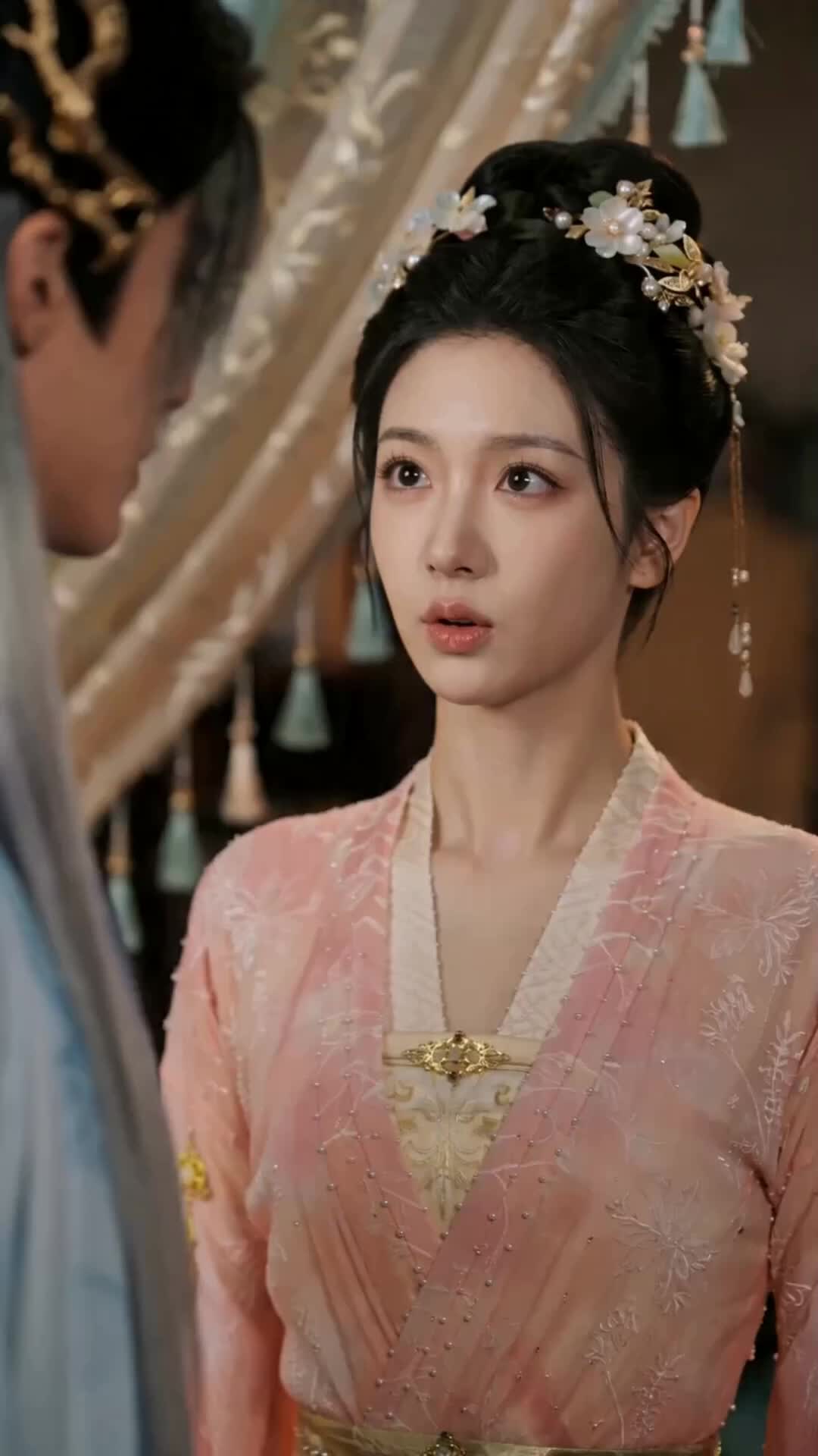 Episode 44 of The Wolf King’s Runaway Queen