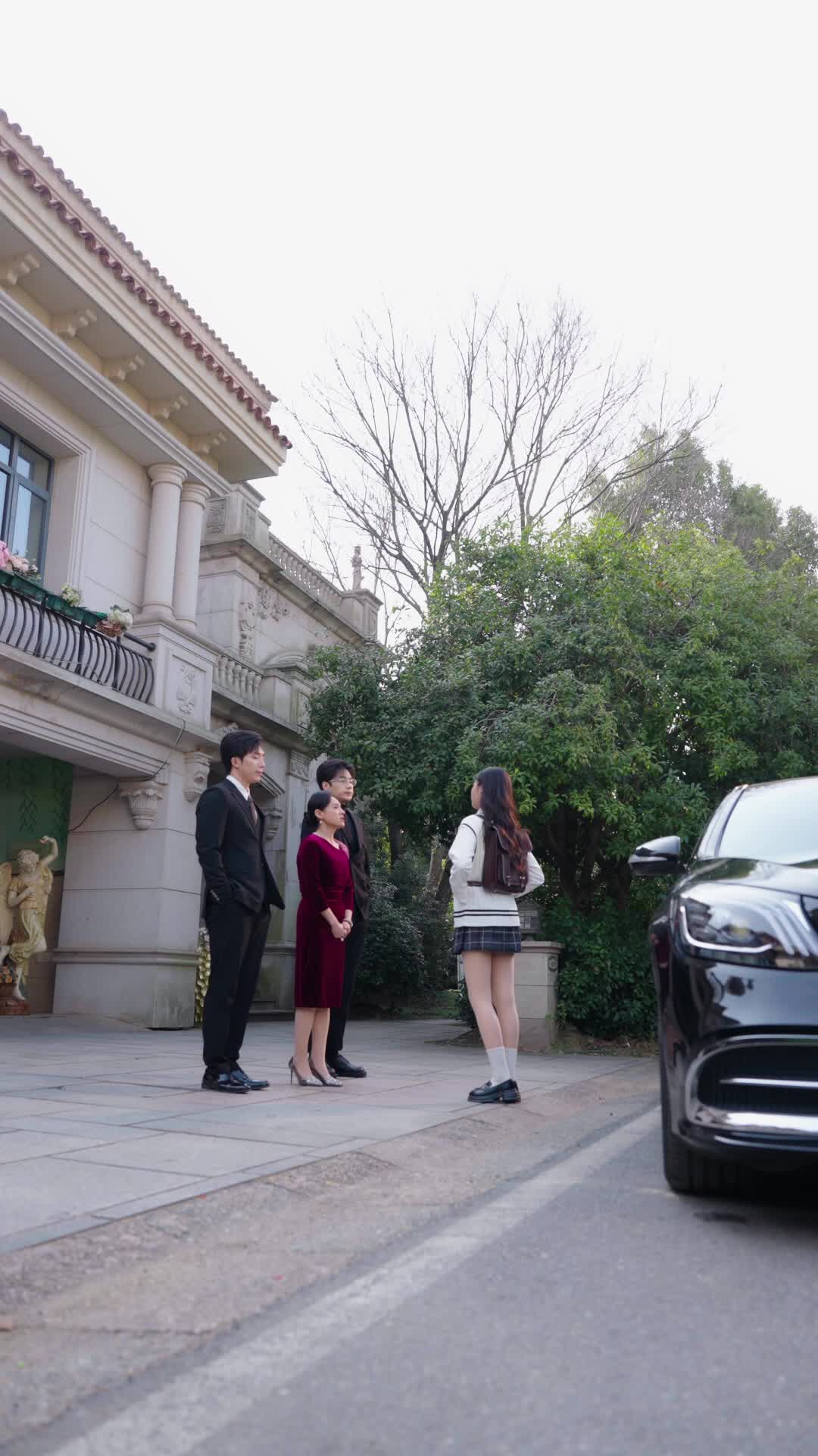 Episode 10 of Three Brothers Spoil the Villainess