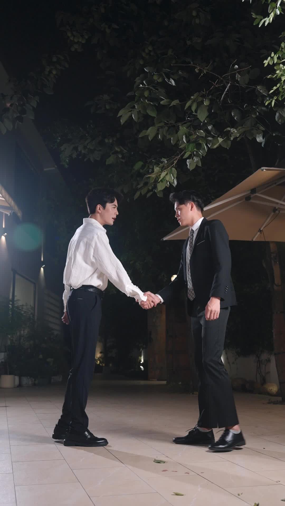Episode 33 of Titanic Love After Rebirth