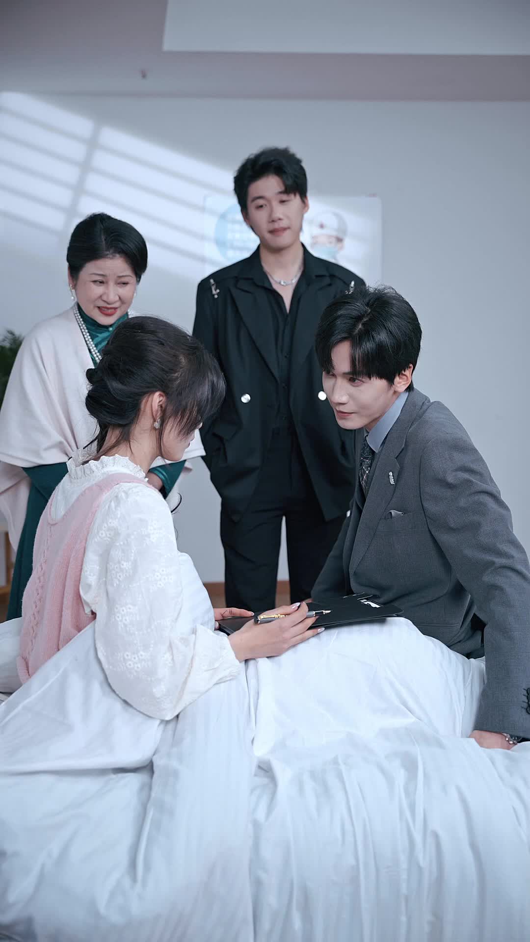 Episode 15 of Tormented Girl Got Her Prince Charming